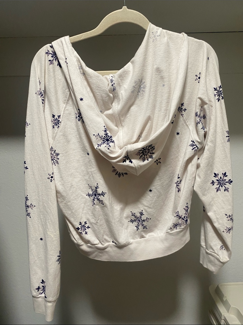 Free People movement white Ski Graphic Hoodie with Navy Snowflake Accents - Picture 3 of 4